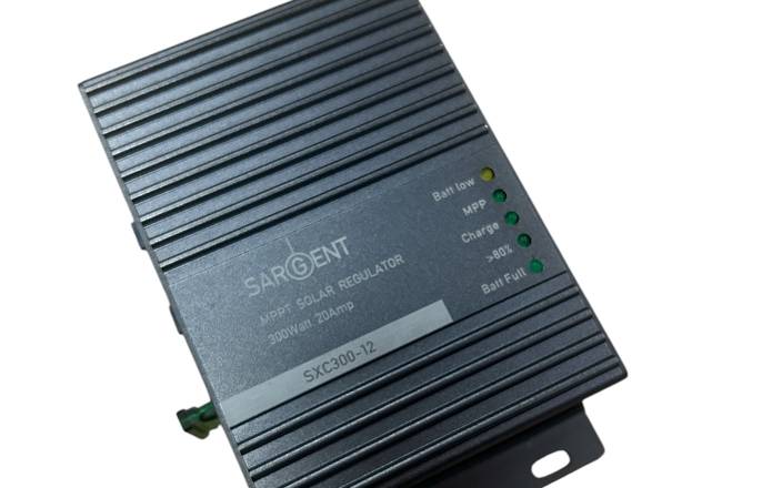 300watt, 20amp Dual MPPT Solar Regulator with CAN Bus